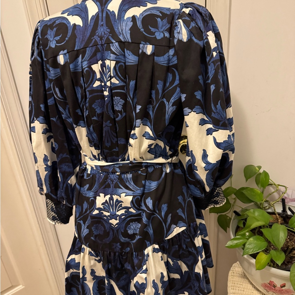 Alice + Olivia Navy and White Floral Mini Dress - Picture 7 of 16